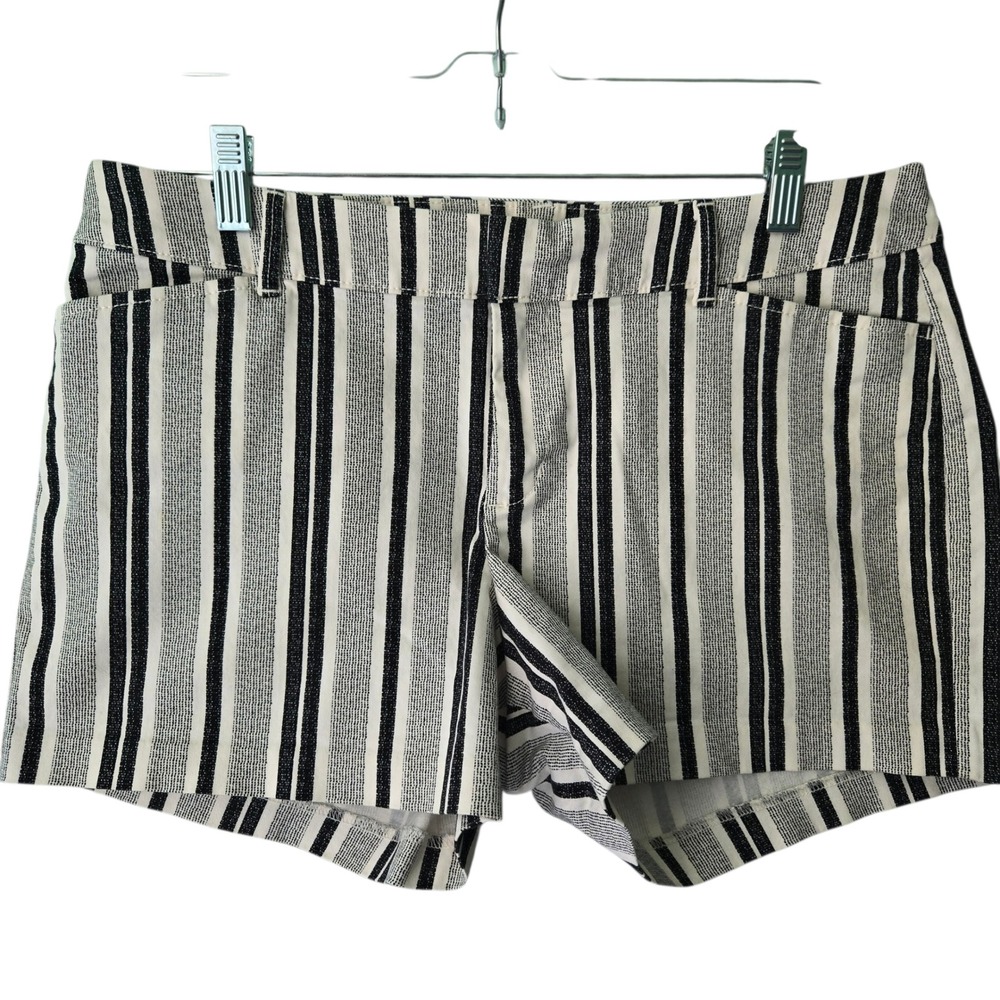 Old Navy Pixie Chino Shorts Womens 10 Black‎ White Vertical Stripe Mid Rise